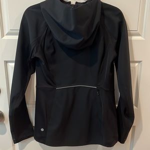 Hooded Lululemon Cross Chill Jacket Size 8 Black